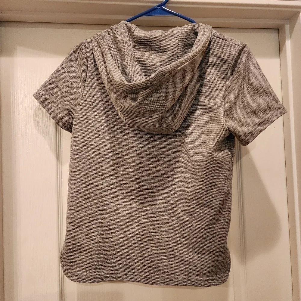 Michael Strahan MSX Boys gray short sleeve hooded shirt Size M 10/12